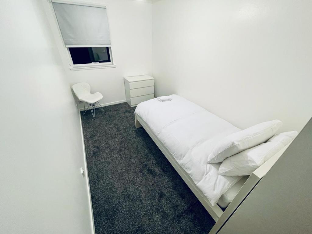 Modern 2 Bedroom With Free Parking Appartement *