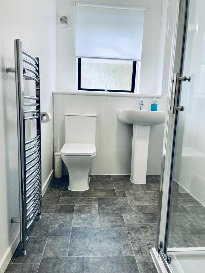 Modern 2 Bedroom With Free Parking Appartement